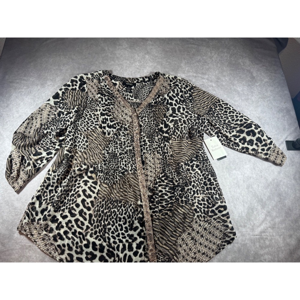 Style & Co Woman Leopard Print VNeck Blouse Metallic Trim Roll Tab Sleeve 1X NEW